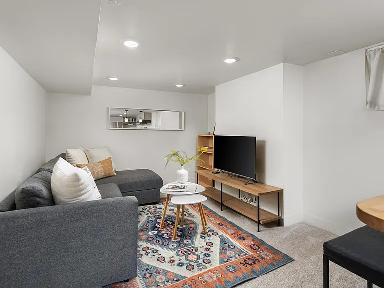 5025 NE 6th Ave #B — Photo 7