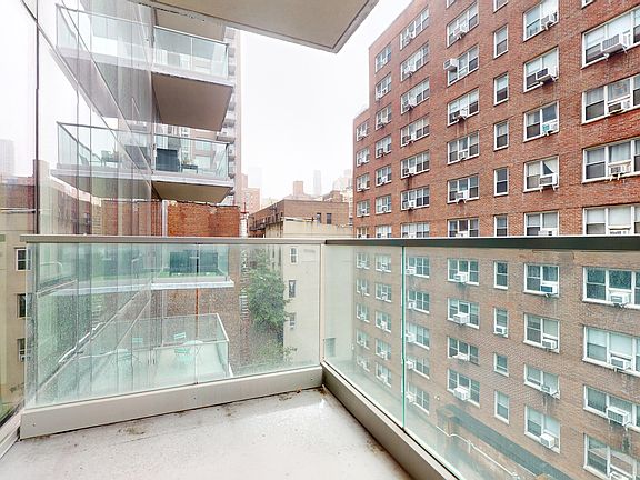 5th image of 237 E 34th St APT 505