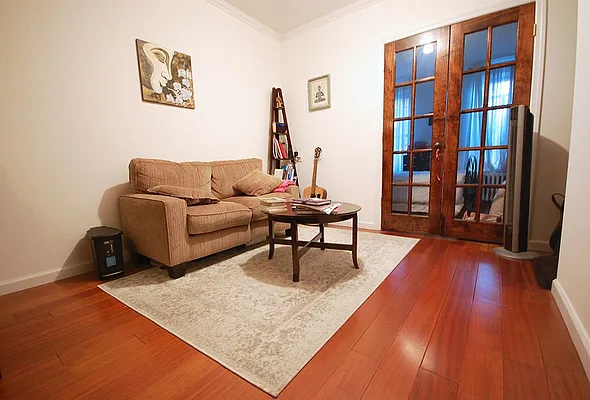 Rented by REAL New York | media 11