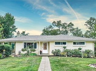 130 Claridge Dr, Coraopolis, PA 15108