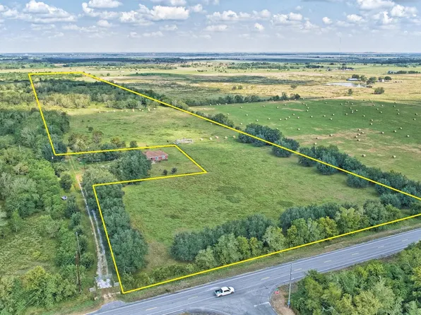 2 Fm 1462 Rd, Damon, TX 77430