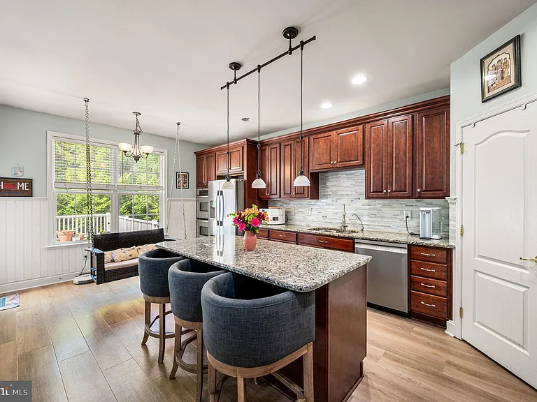 2413 Copper Creek Rd — Photo 15