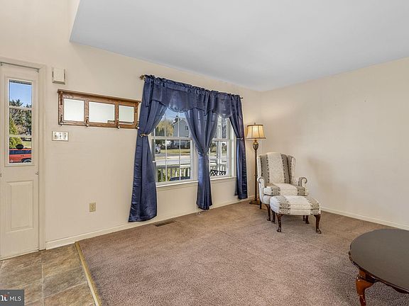 3rd image of 322 S Brookside Dr