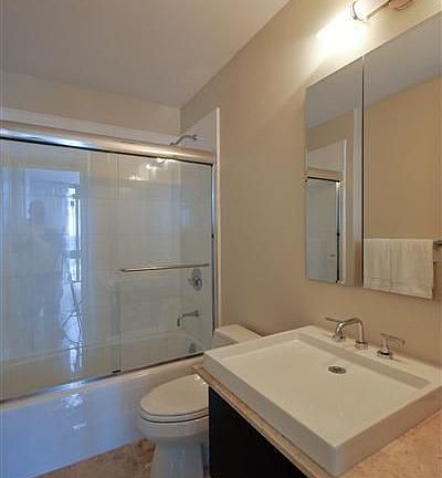 5th image of 175 Huguenot St Unit 2304