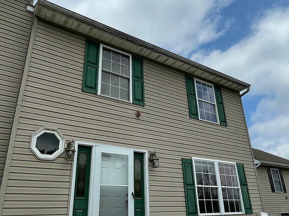 1st image of 221 Talucci Dr