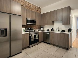 1539 N Wells St APT 1, Chicago, IL 60610