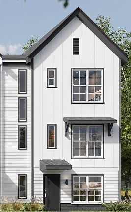 2nd image of 746 N Dupont Ave Lot 5