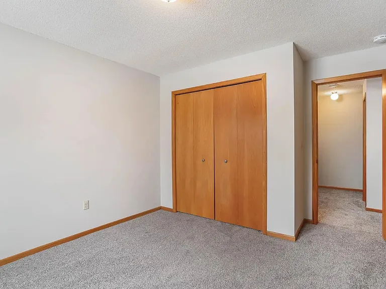 9936 Fillmore St NE — Photo 6