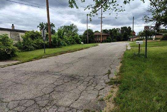 4th image of 1482 Mitson Blvd