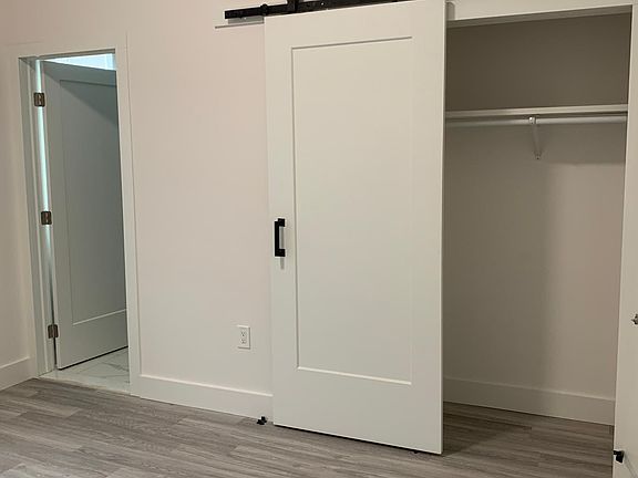 3rd image of 2842 W Girard Ave #1