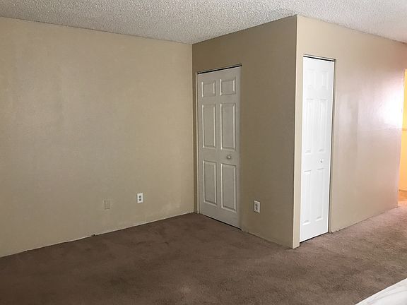 5th image of 827 37th Ave APT 103