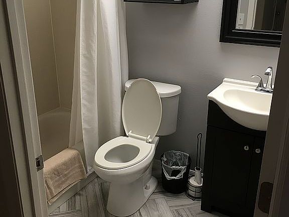 4th image of 460 Indian Bay Blvd
