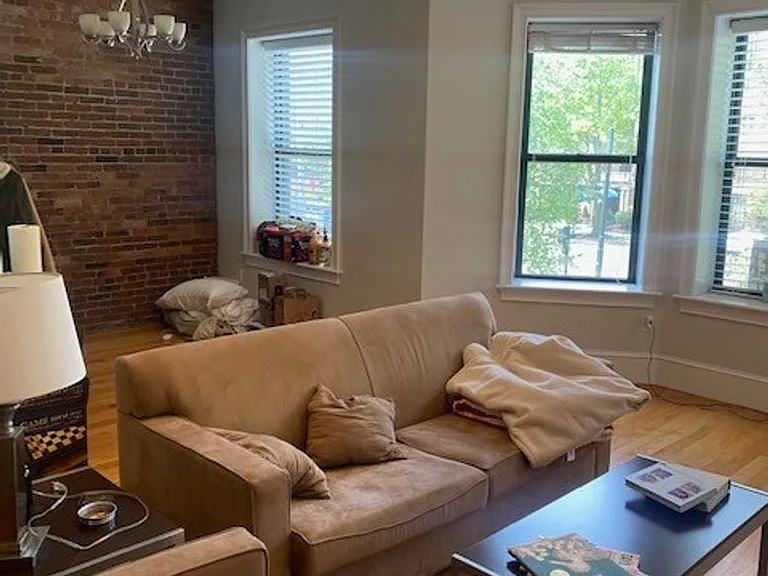 1089 Beacon St #3R — Photo 11
