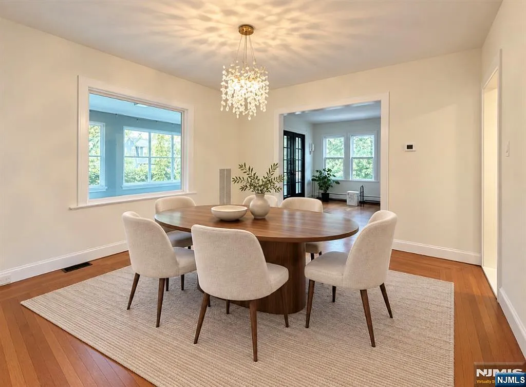 5 bed, 5.0 bath, $7,500 — Photo 4