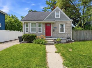 1427 Pearson St, Ferndale, MI 48220