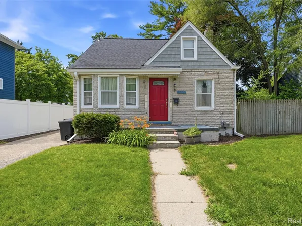1427 Pearson St, Ferndale, MI 48220