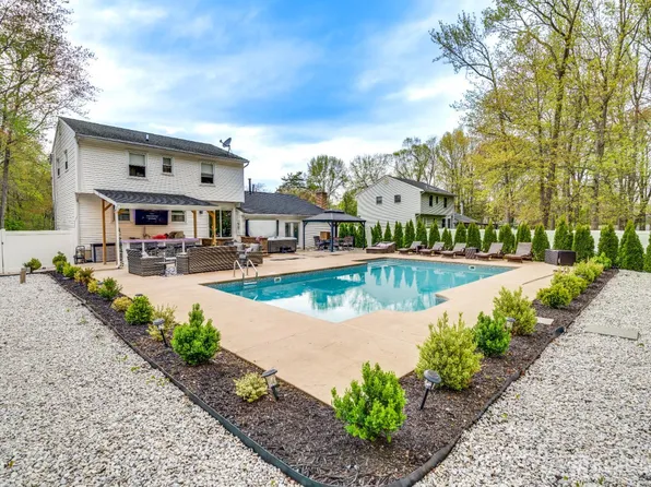 2502 Linder Ave, North Brunswick, NJ 08902