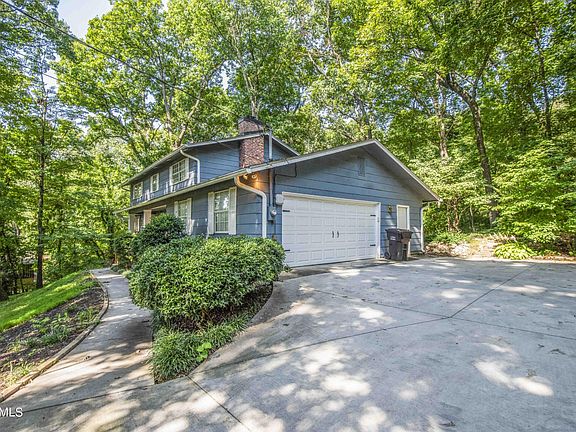 3rd image of 1923 Northwood Dr