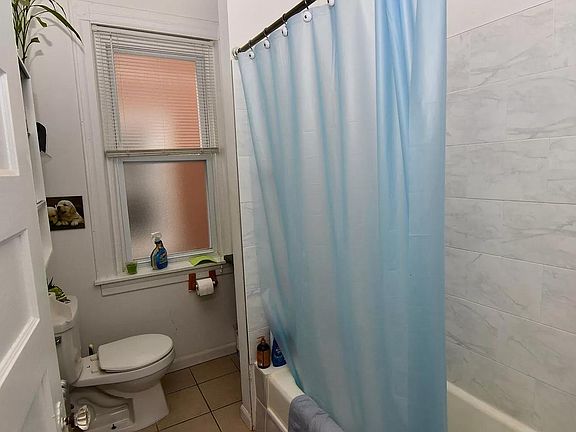 4th image of 238 S 45th St #2B