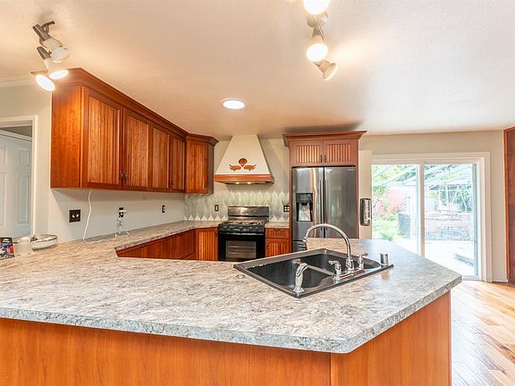 3rd image of 30550 Turner Road