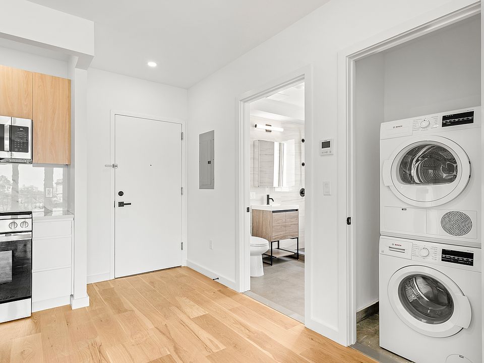 1st image of 105 Rogers Ave #202