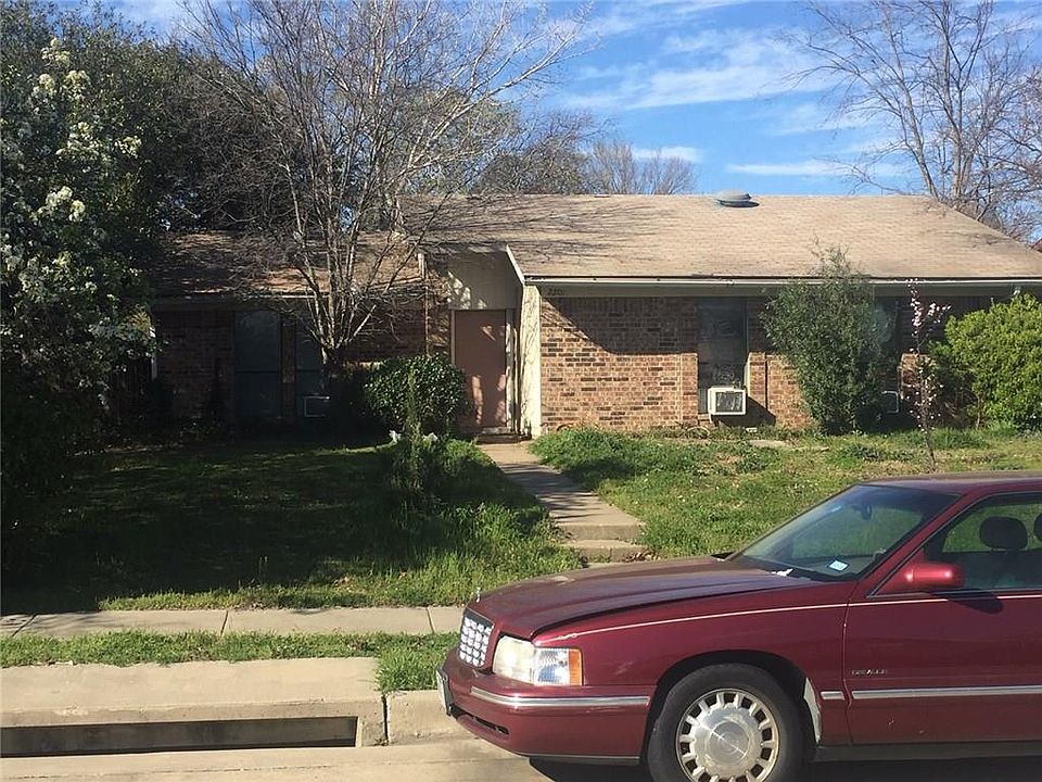 1st image of 2201 Crockett Dr