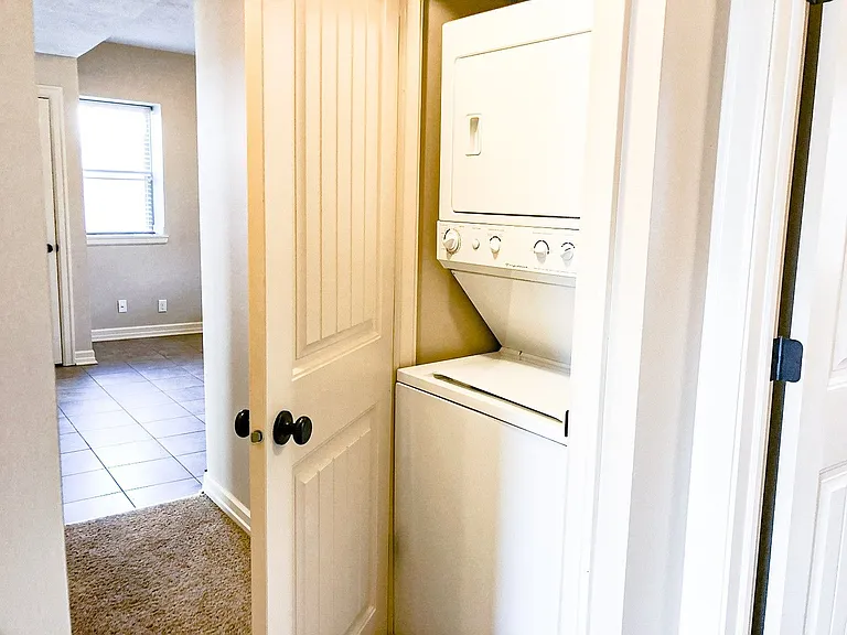 3007 Jackson St — Photo 10