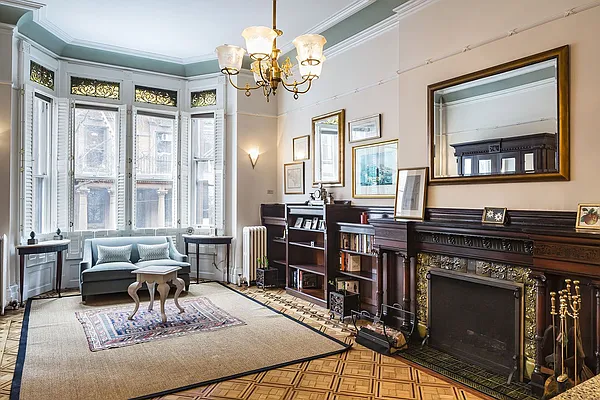 Sold by Stribling | media 6