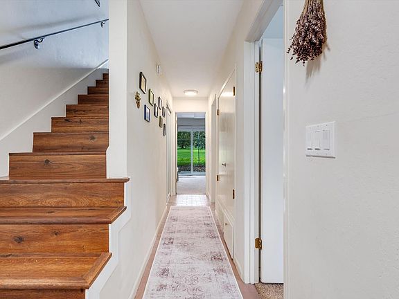 4th image of 3098 Yulupa Avenue