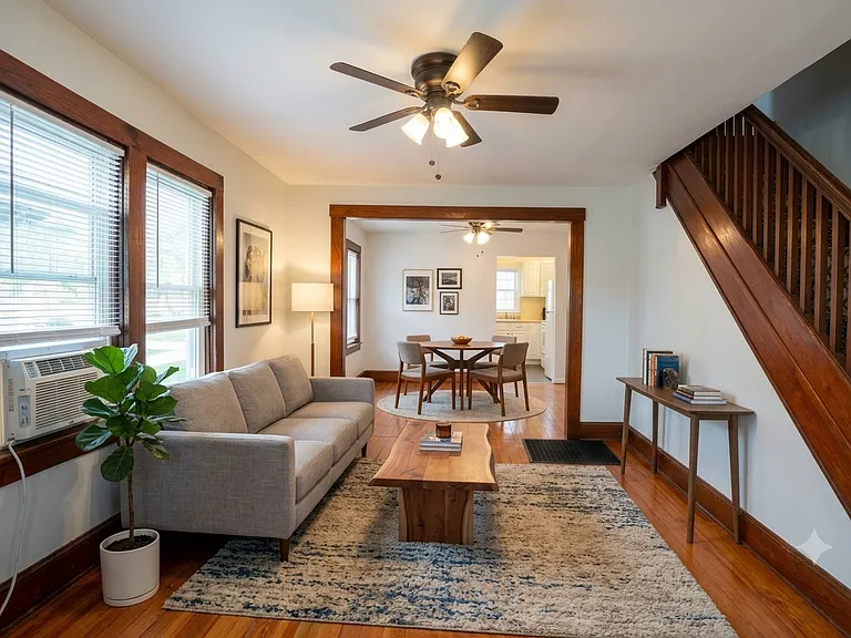 714 Revolution St — Photo 2