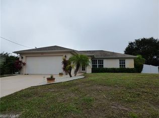2915 40th St SW, Lehigh Acres, FL 33976