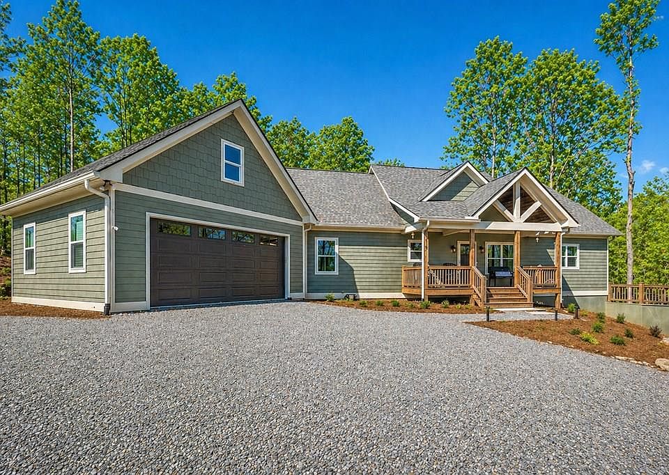 1st image of 218 Oak Wood Ln