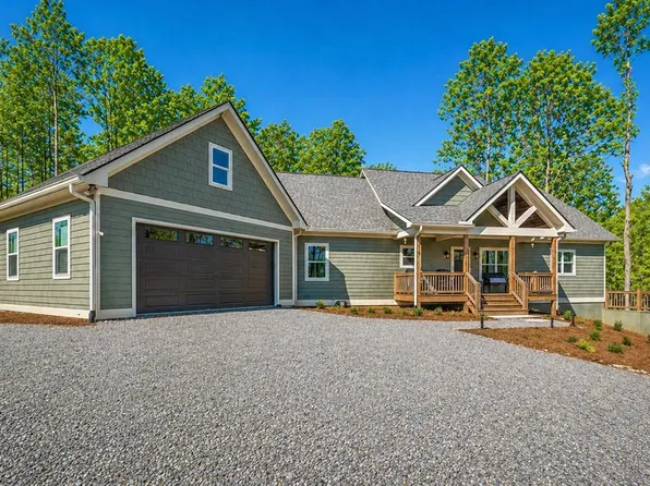 218 Oak Wood Ln, Ellijay, GA 30540