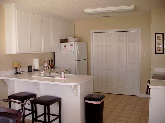 4th image of 4551 Lily Walk