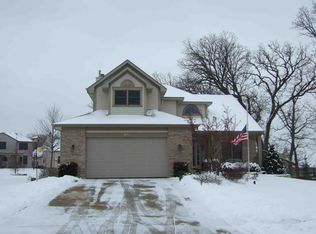 657 Brierwood Ct, Antioch, IL 60002