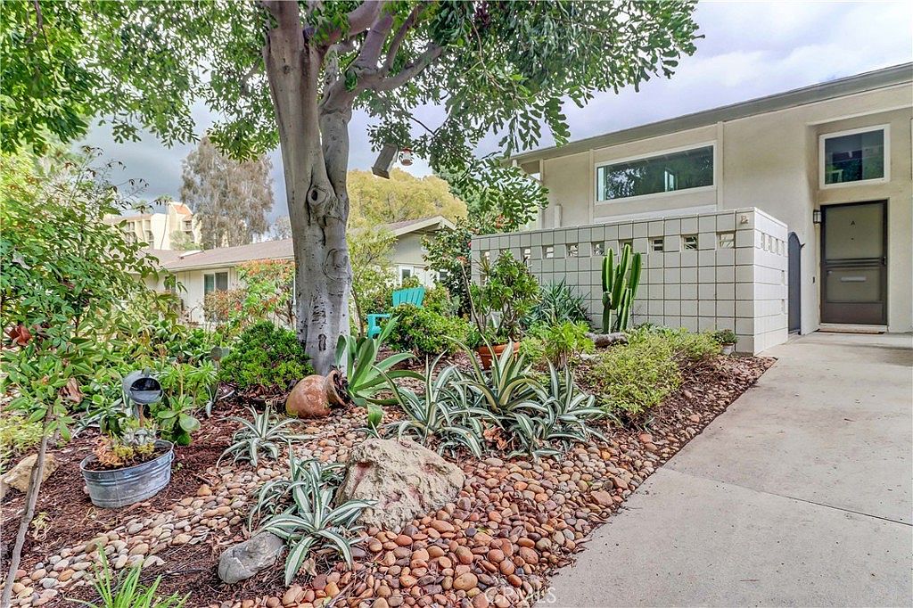 146 Avenida Majorca UNIT A, Laguna Woods, CA 92637 Zillow
