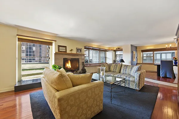 Sold by Nest Seekers International | media 1