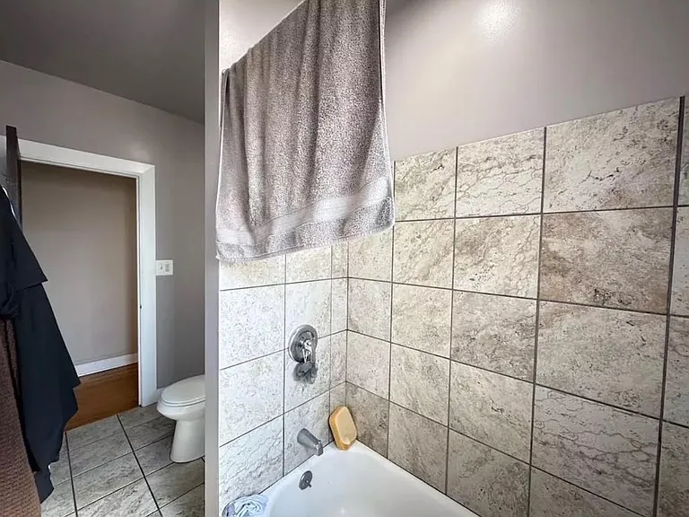 4257 W Addison St #3 — Photo 11
