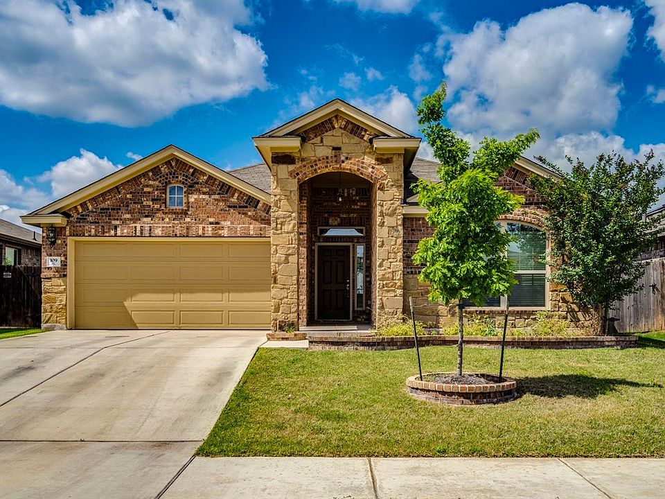 1st image of 109 Sawtooth Dr