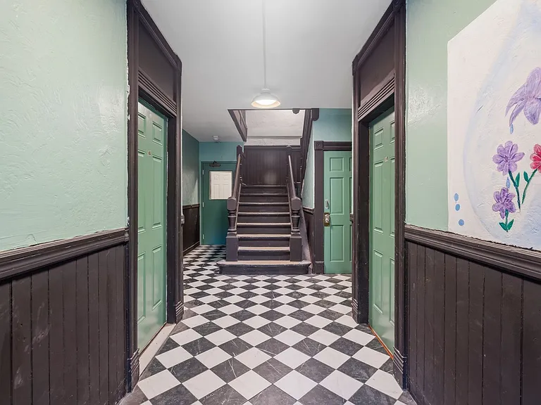 456 Maple St — Photo 3