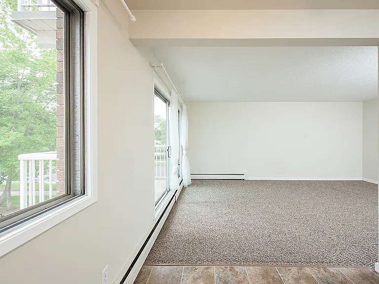 10303 115th St NW — Photo 8
