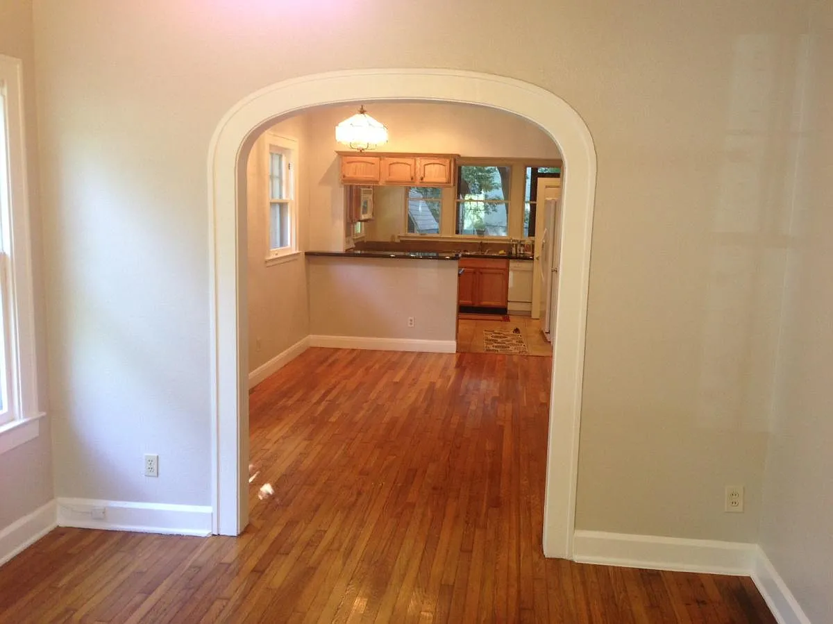 living room - 3209 Hampton Rd