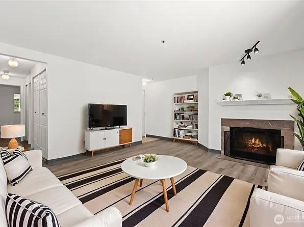 7453 Newcastle Golf Club Rd #L103, Newcastle, WA 98059