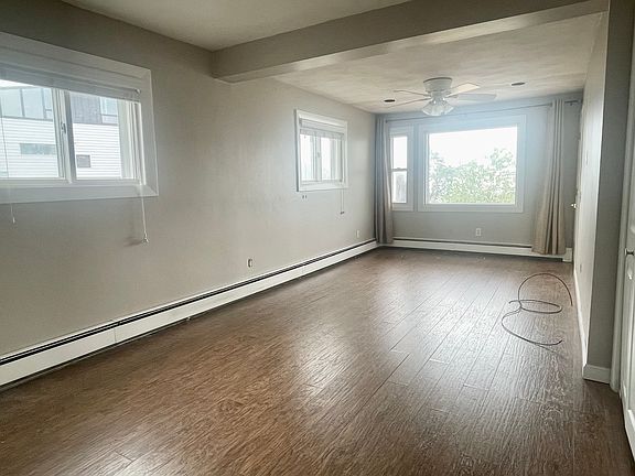 3rd image of 24 Billow Ave #1