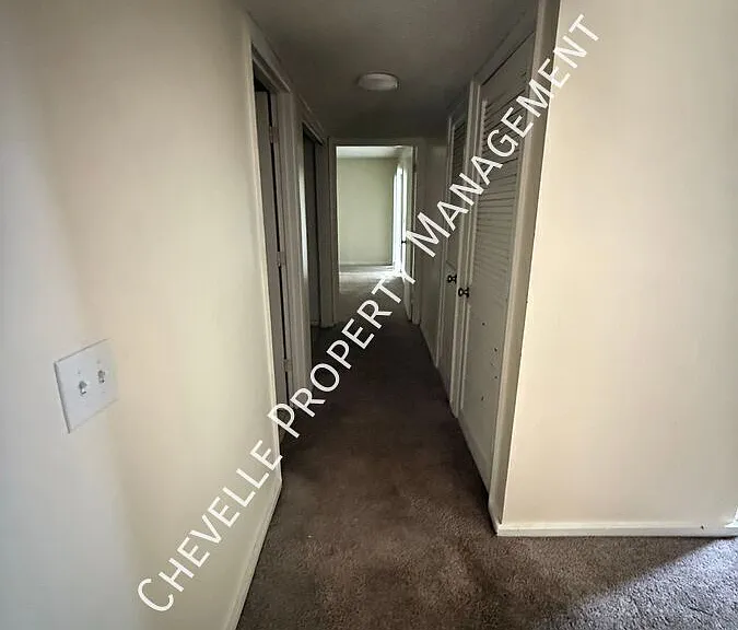 1208 Bush River Rd #H12 — Photo 2