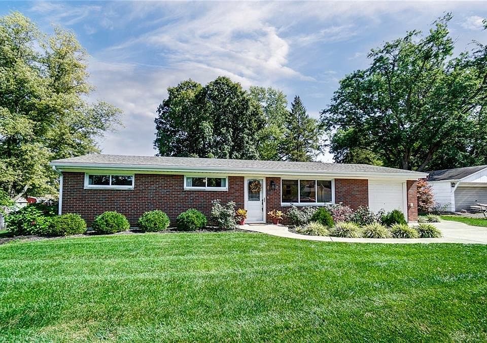 1st image of 698 Timberwood Dr