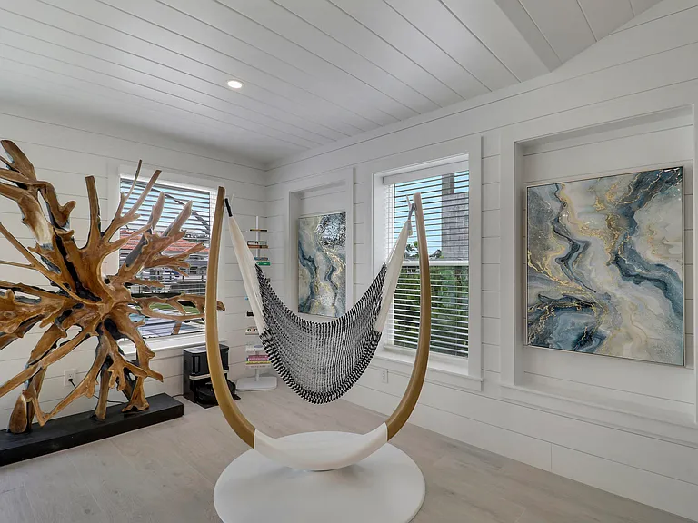 2443 E Edgewater Dr — Photo 18