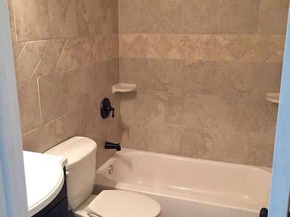 3rd image of 1027 Birdella Dr