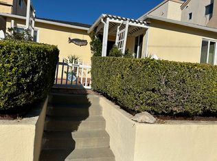 211 10th St, Seal Beach, CA 90740