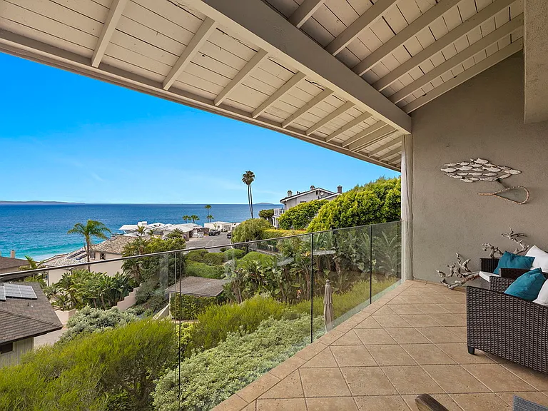 Upstairs balcony
